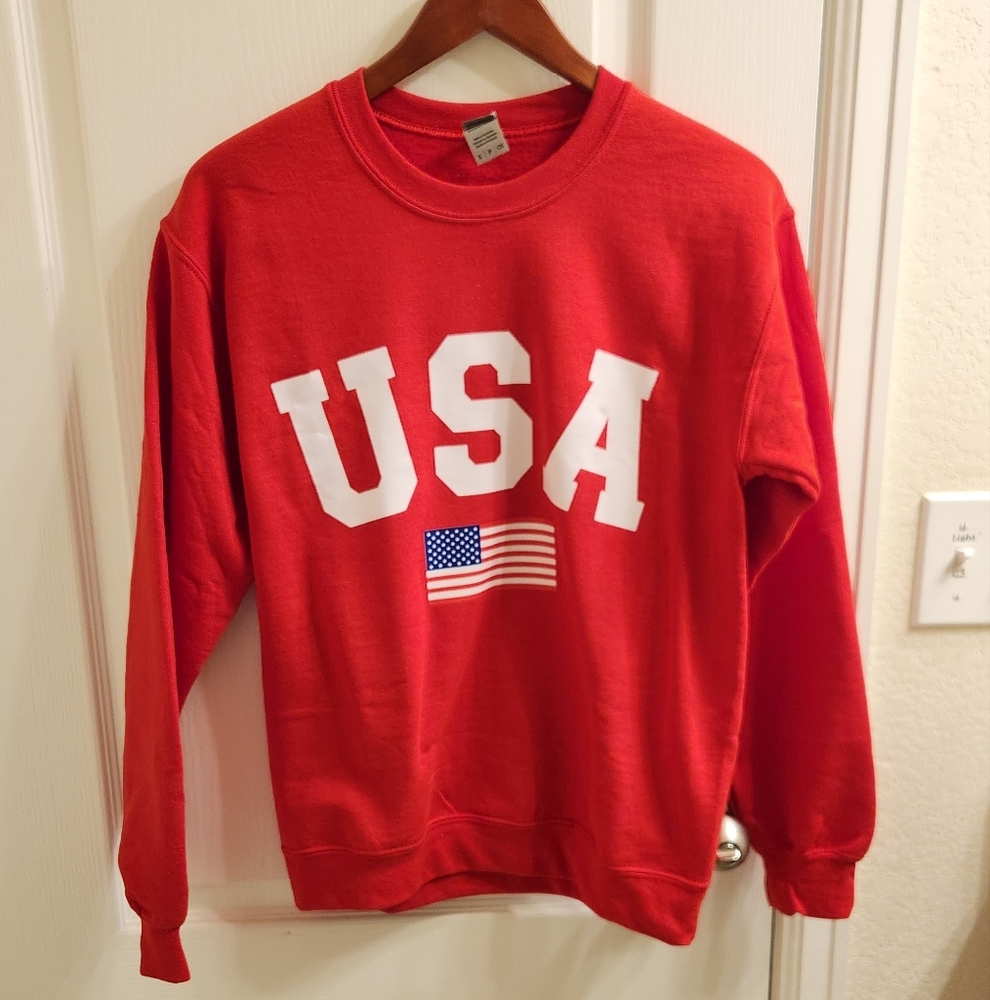 NWOT Red USA Sweatshirt